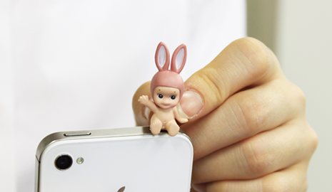 ソニーエンジェルデコッピンを付けてスマホを楽しく!